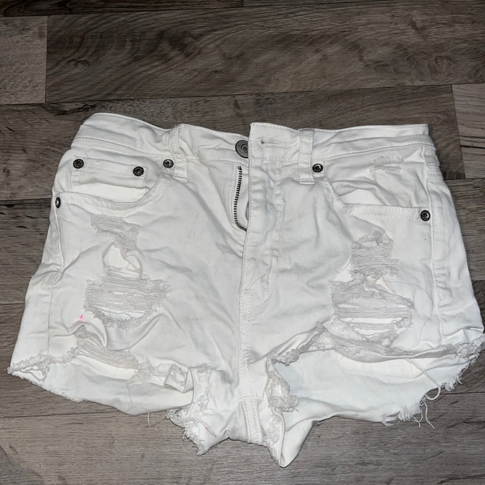 White high rise shorts